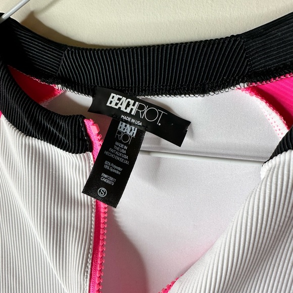 NWT Beach Riot Longsleeve One Piece Swimsuit - Picture 3 of 4